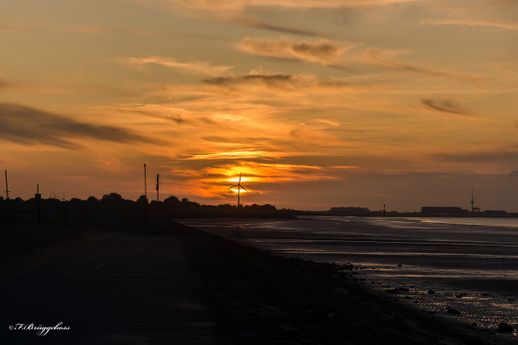 Sonnenuntergang über Cuxhaven